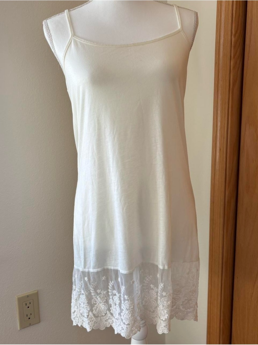 O2 Collection Ivory Scoop Neck Tank
